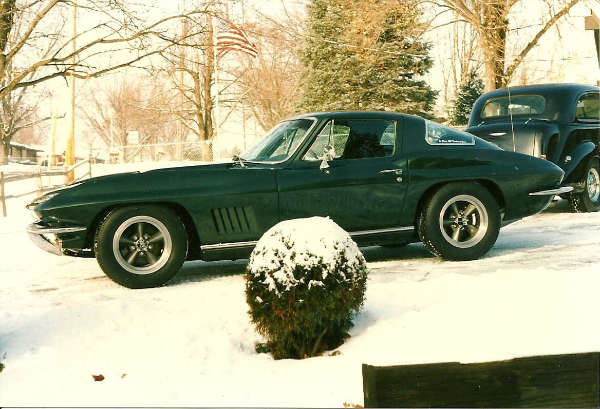 lf side 67 vette.jpg