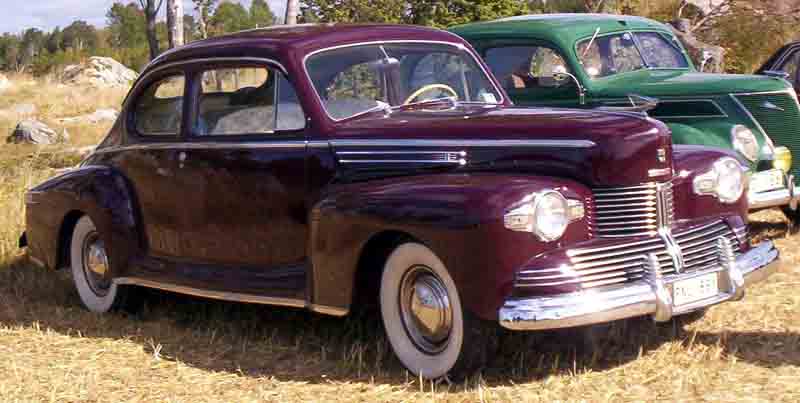 Lincoln_Coupe_1942.jpg