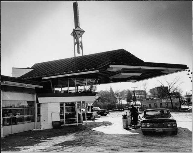 lindholm-service-station_main.jpg