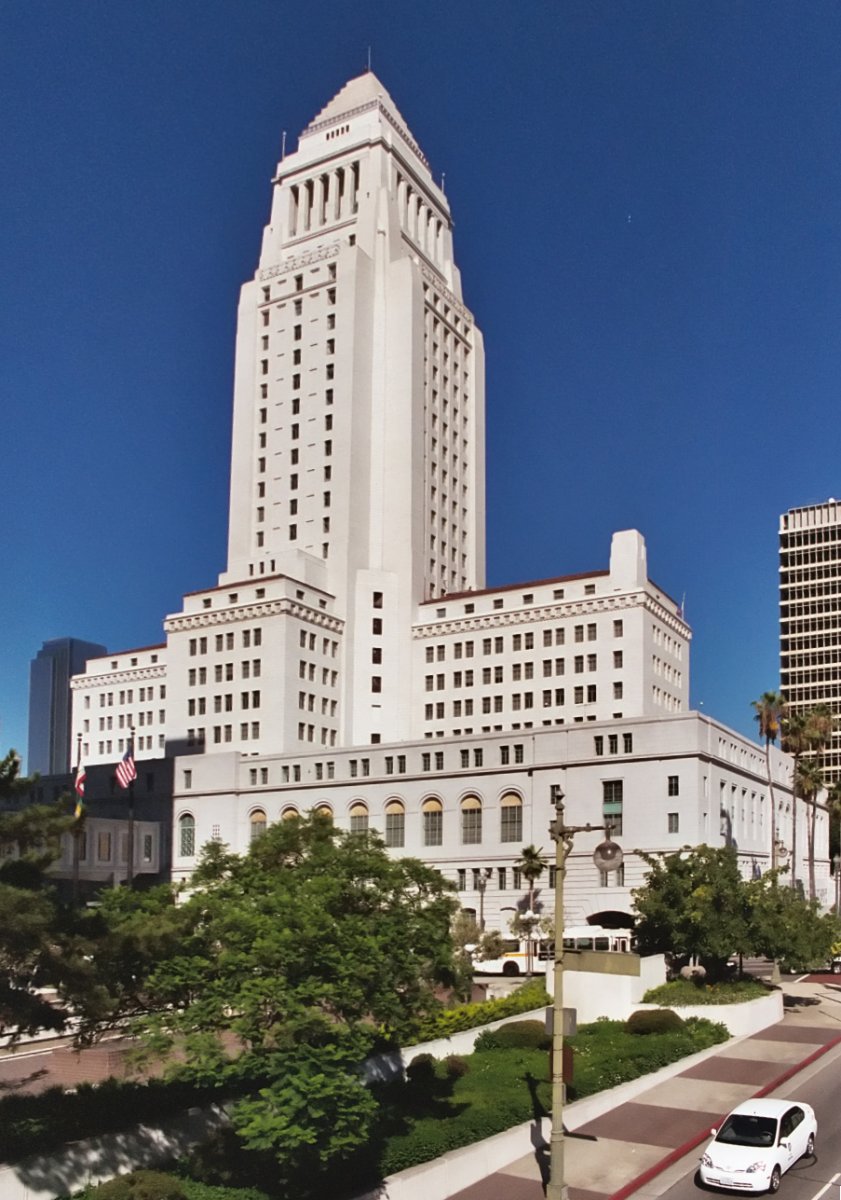 Los_Angeles_City_Hall_(color)_edit1.jpg