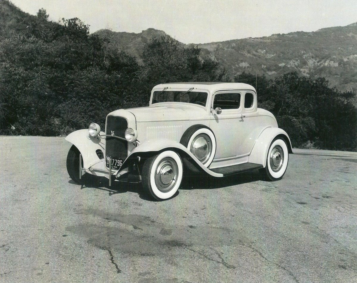 Lou Bingham Coupe - B&W pic 2.jpg