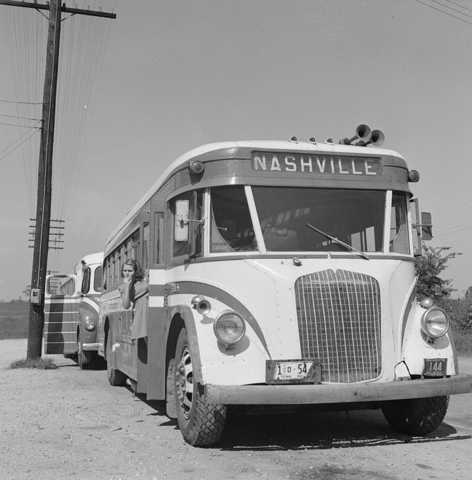 Louisville-Nashvill, September 1943.jpg