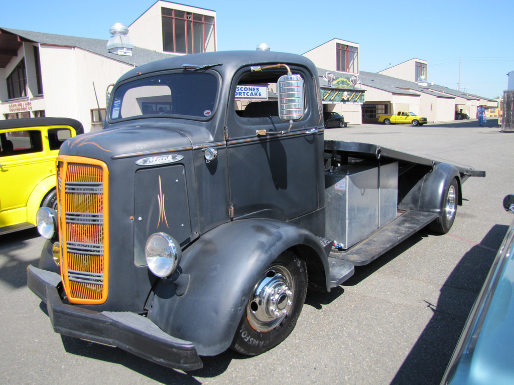 Mack COE 02.jpg