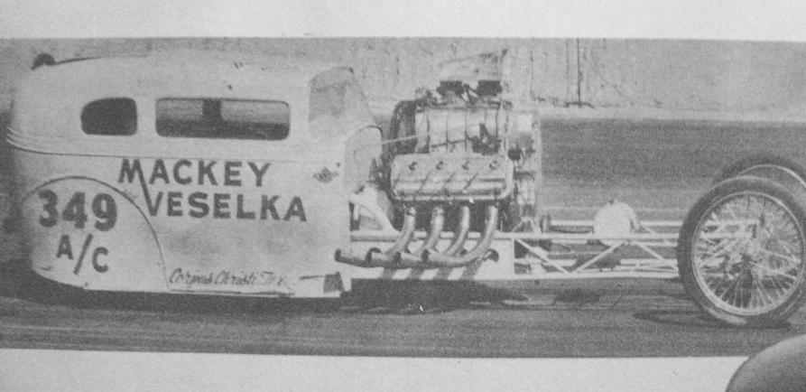 MackeyVeselka.jpg