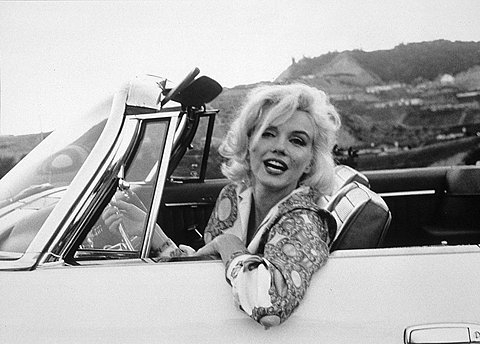 marilyn in car 2.jpg