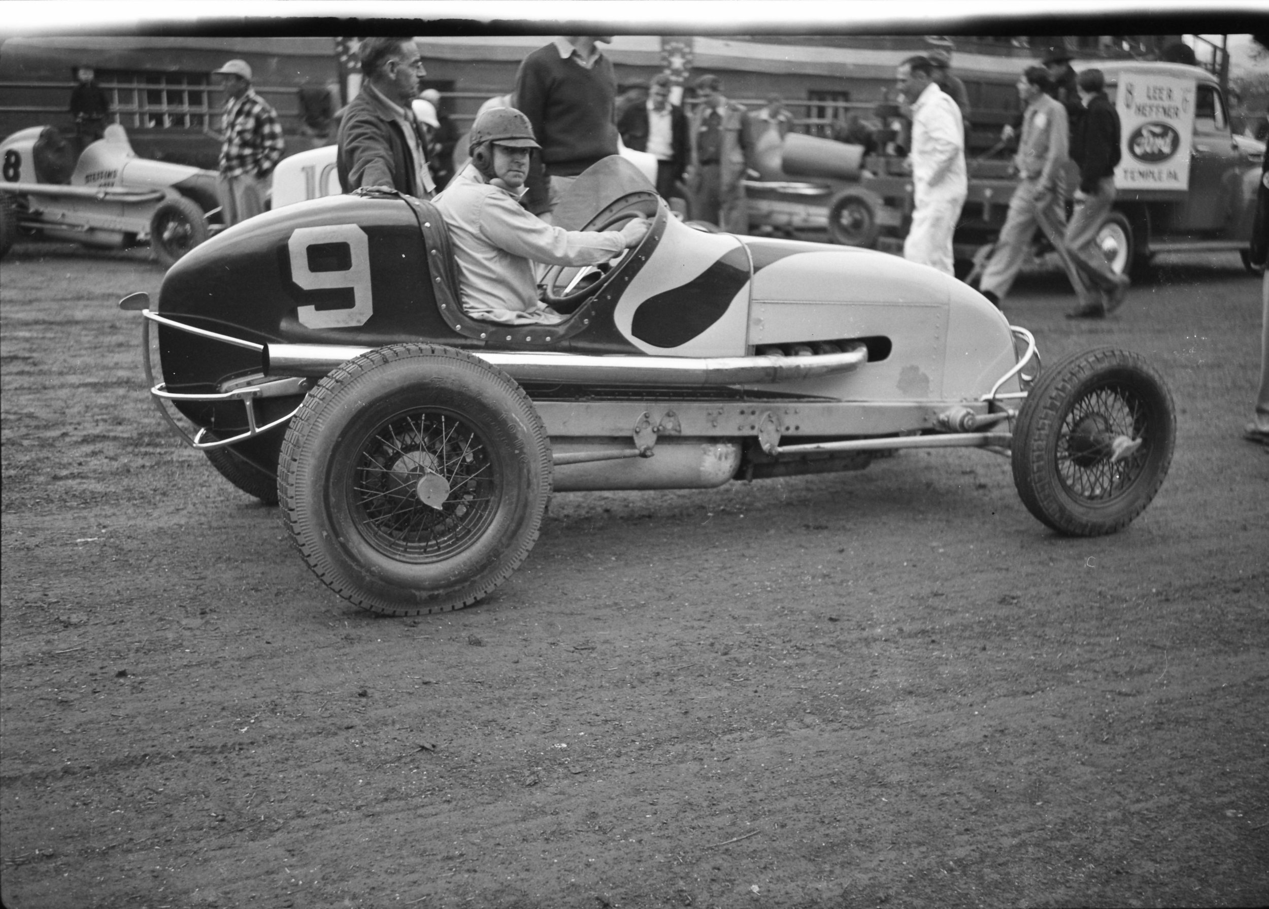 Mark Light No9 Reading 4-3-1949.jpg