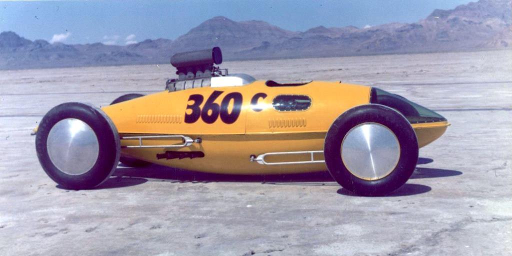 Markley Bros #360 Lakester in 1960 (Fred Larsen Collection).jpg