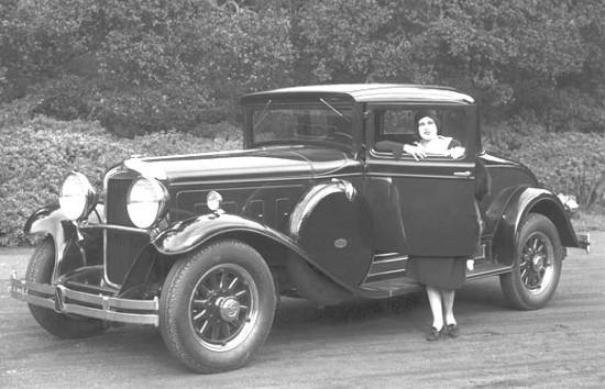 Marmon-Big-Eight-1930-2.jpg
