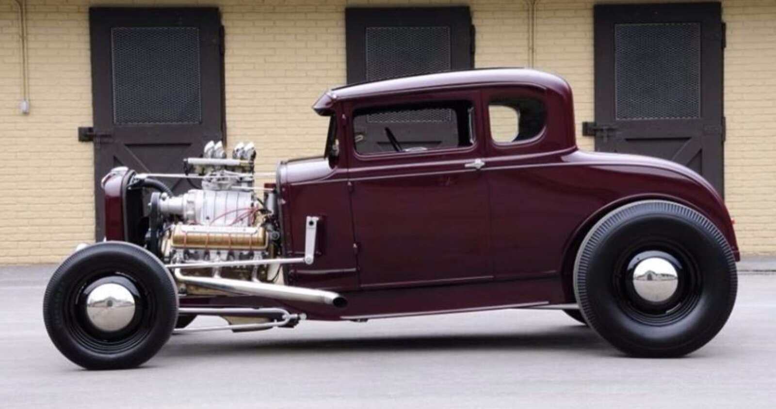 maroon10.jpg