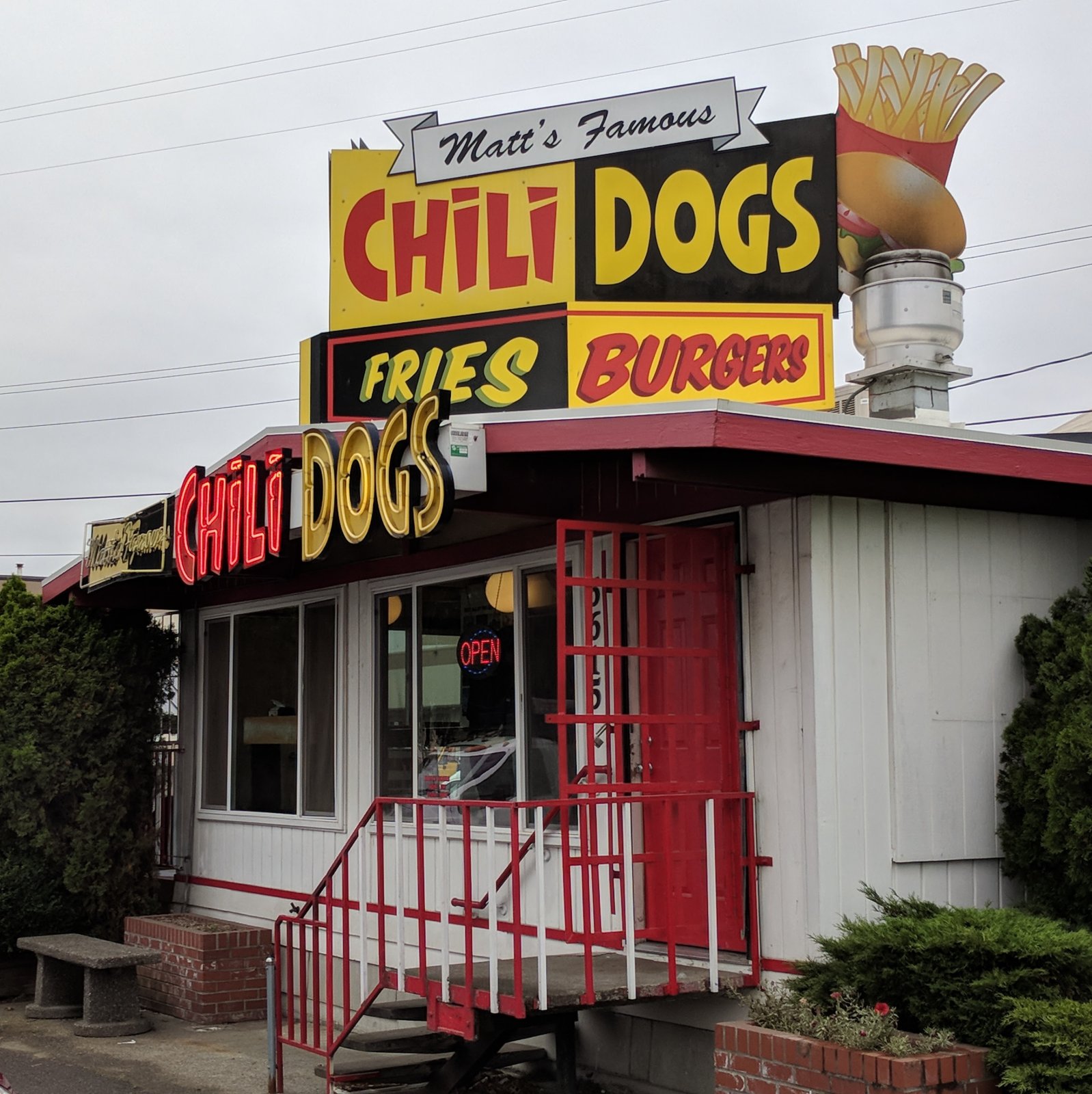 matts famous chili dogs.jpg