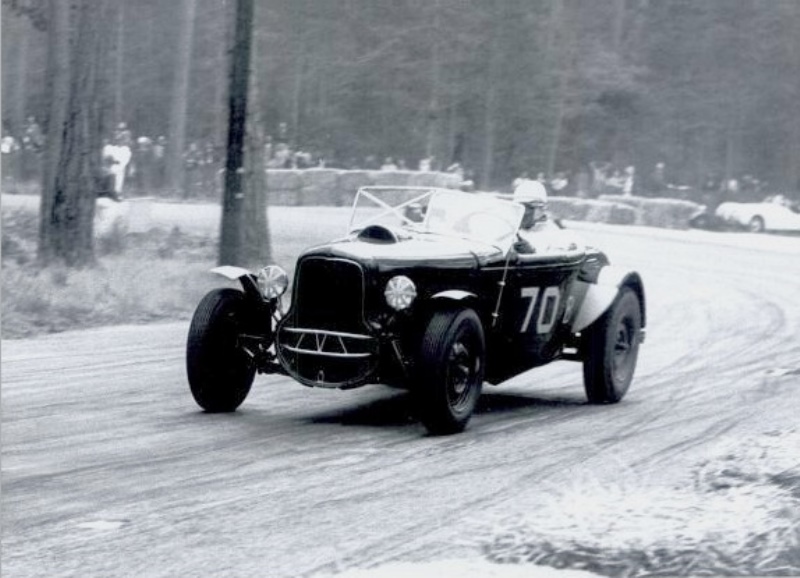 Max Balchowsky Deuce - Pebble Beach 1954.jpg