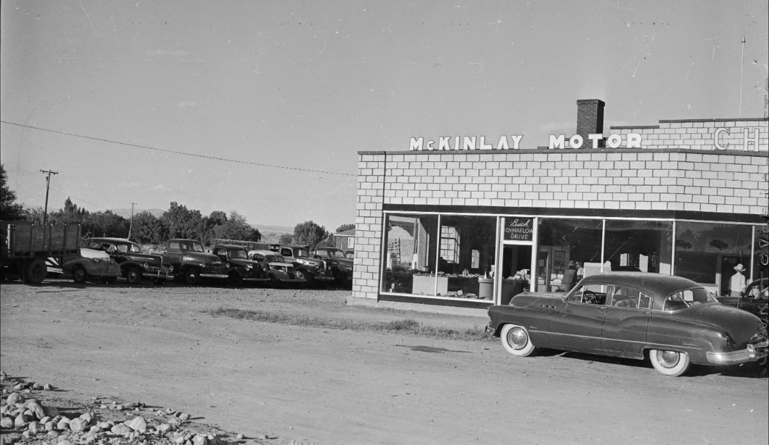 McKinlayMotors.JPG