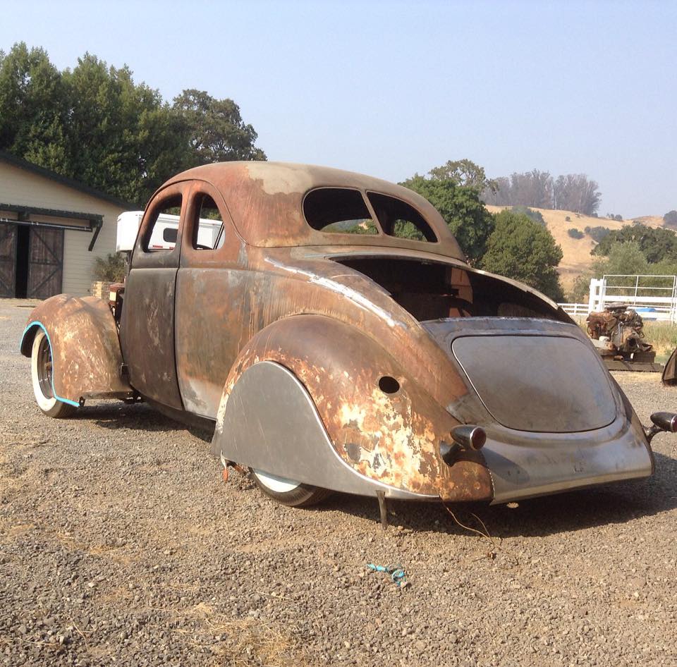 Menges Twins Speed Shop - '37 Ford - Construction (2).jpg