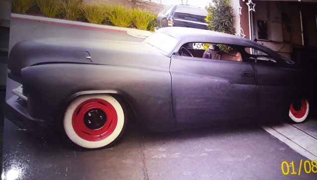 MERC Black Primer Pic 5 010805.jpg