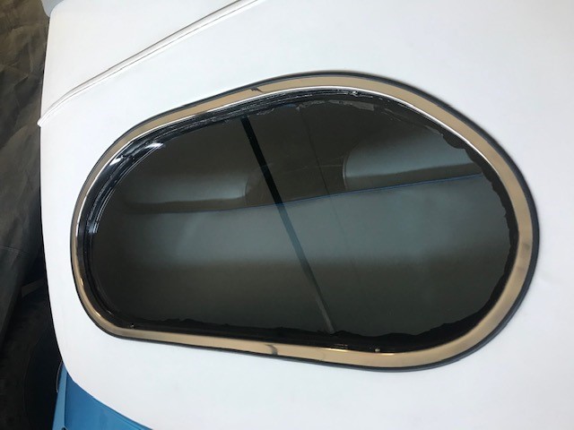 Merc Top Trim 1.jpg