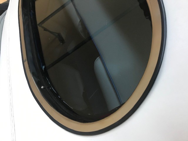Merc Top Trim 3.jpg