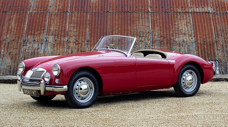 MGA-1500-Roadster-red-1~2.jpg