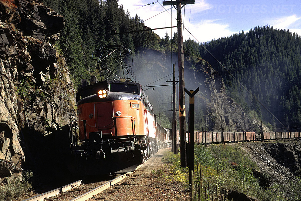 Milw1_-_Flickr_-_drewj1946.jpg
