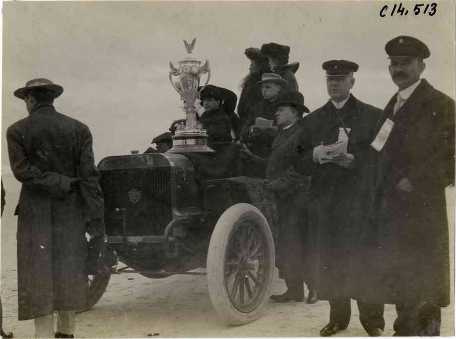 minneapolis-cup-trophy.jpg