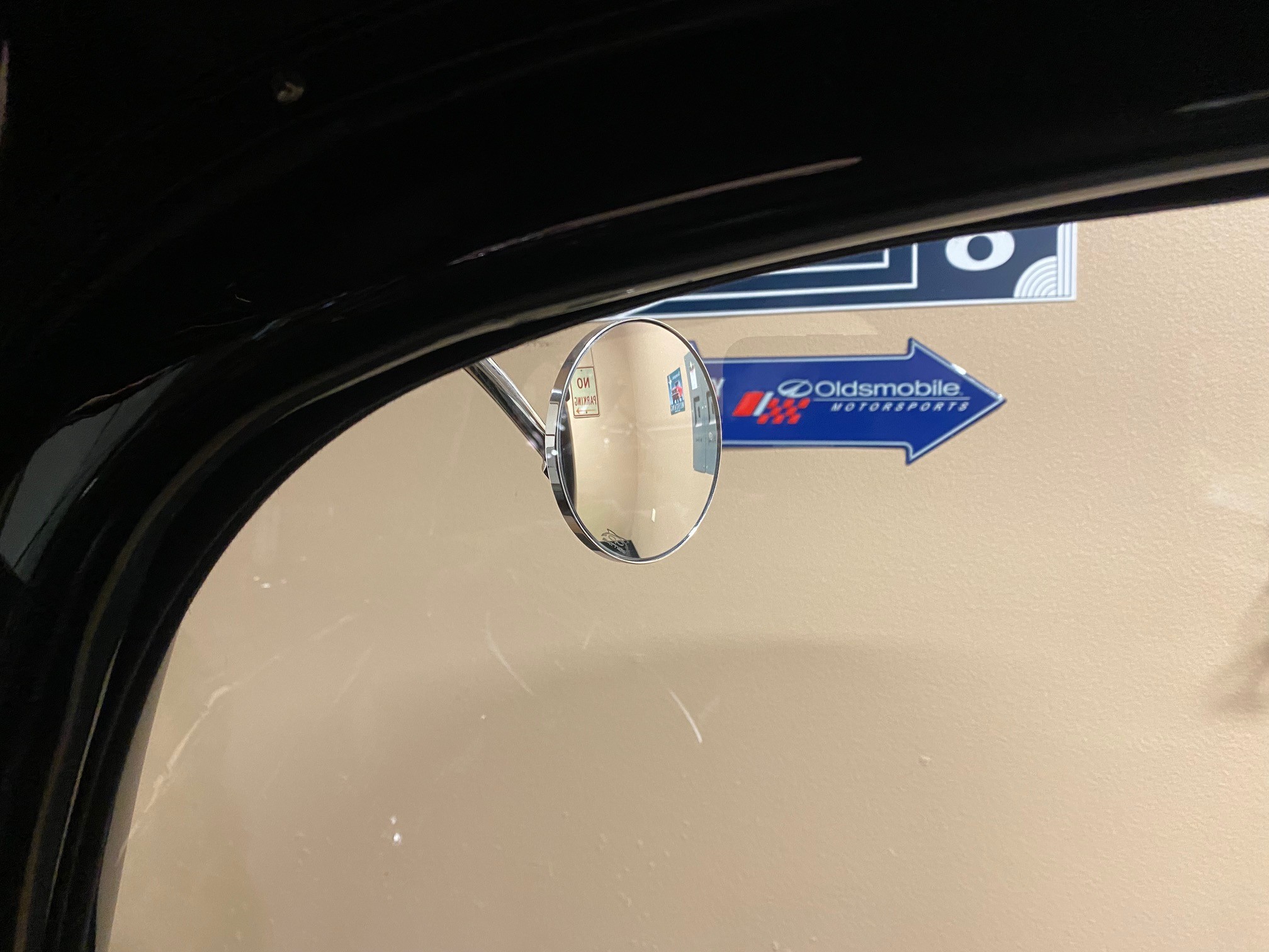 mirror2.jpg