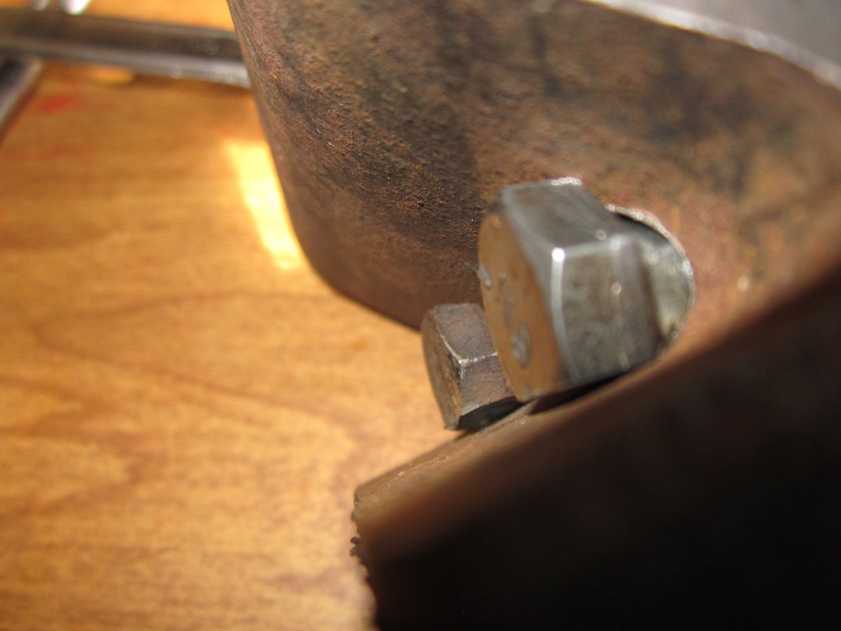 modded tri five rear mount 010.JPG