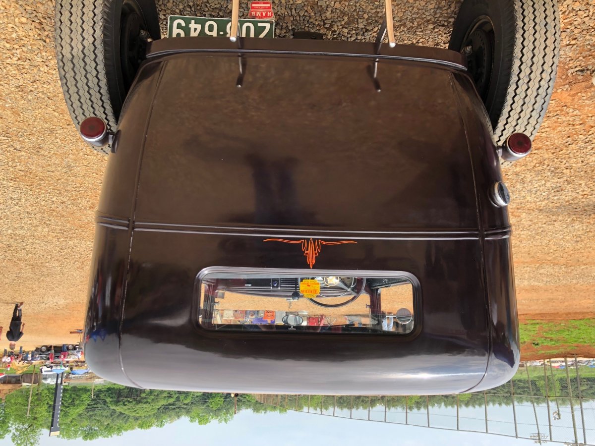 model a 3.jpg