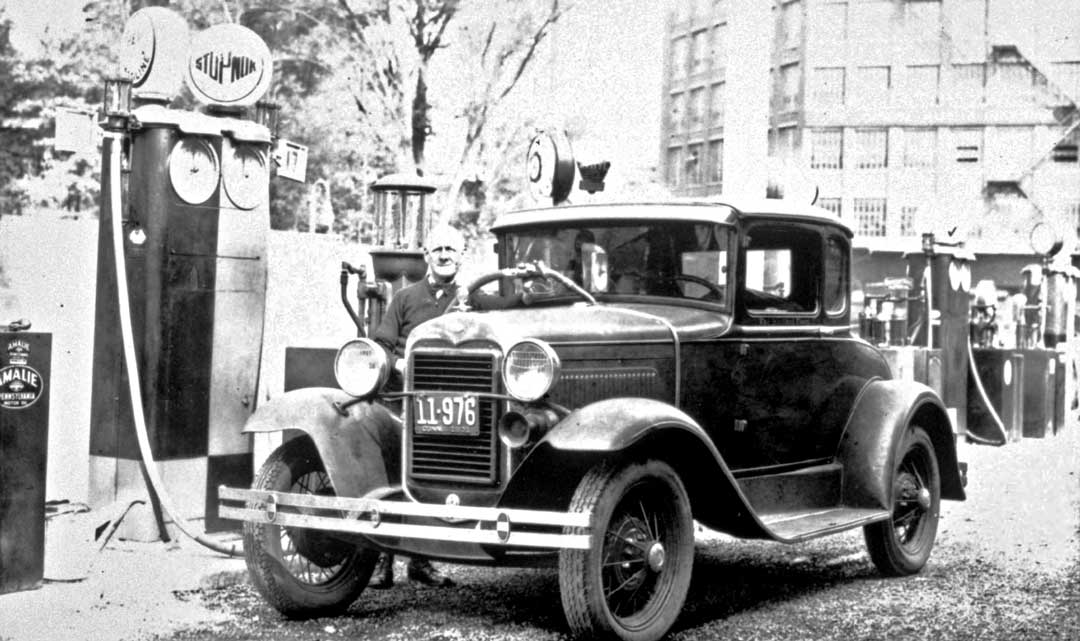 Model-A-Ford-1931-StopNok-Gasoline-1.jpg