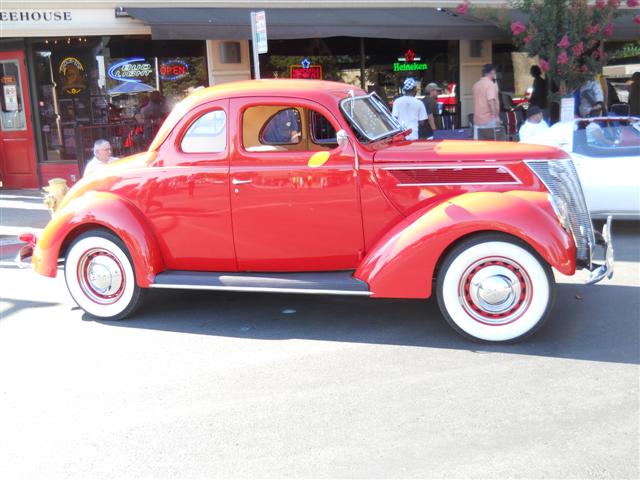 Modesto American Graffiti Car Parade, 6-7-2013 037 (Small).jpg