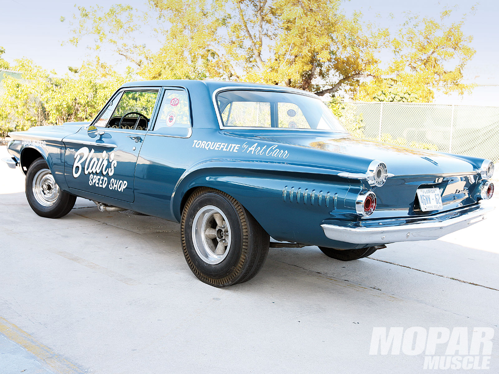 mopp_1001_09_1962_dodge_dart_two-door_sedanrear_view.jpg