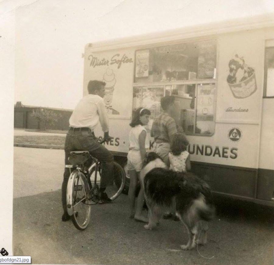 Mr.Softee.JPG