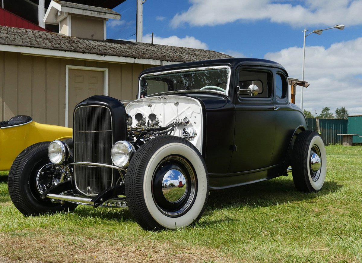 My '32 at Billetproof 2016 cropped.jpg