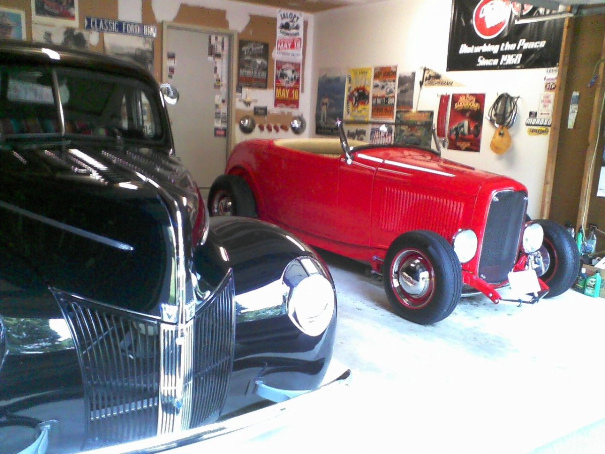 my roadster & \'40 Coupe.jpg