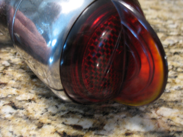 mystery tail light (3).JPG