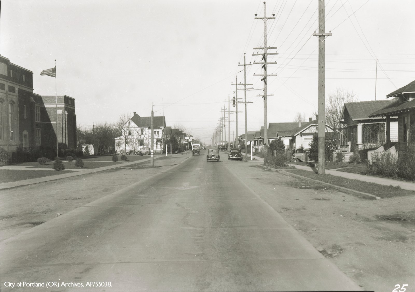 NE 82nd Av NE Davis St 1934.jpg