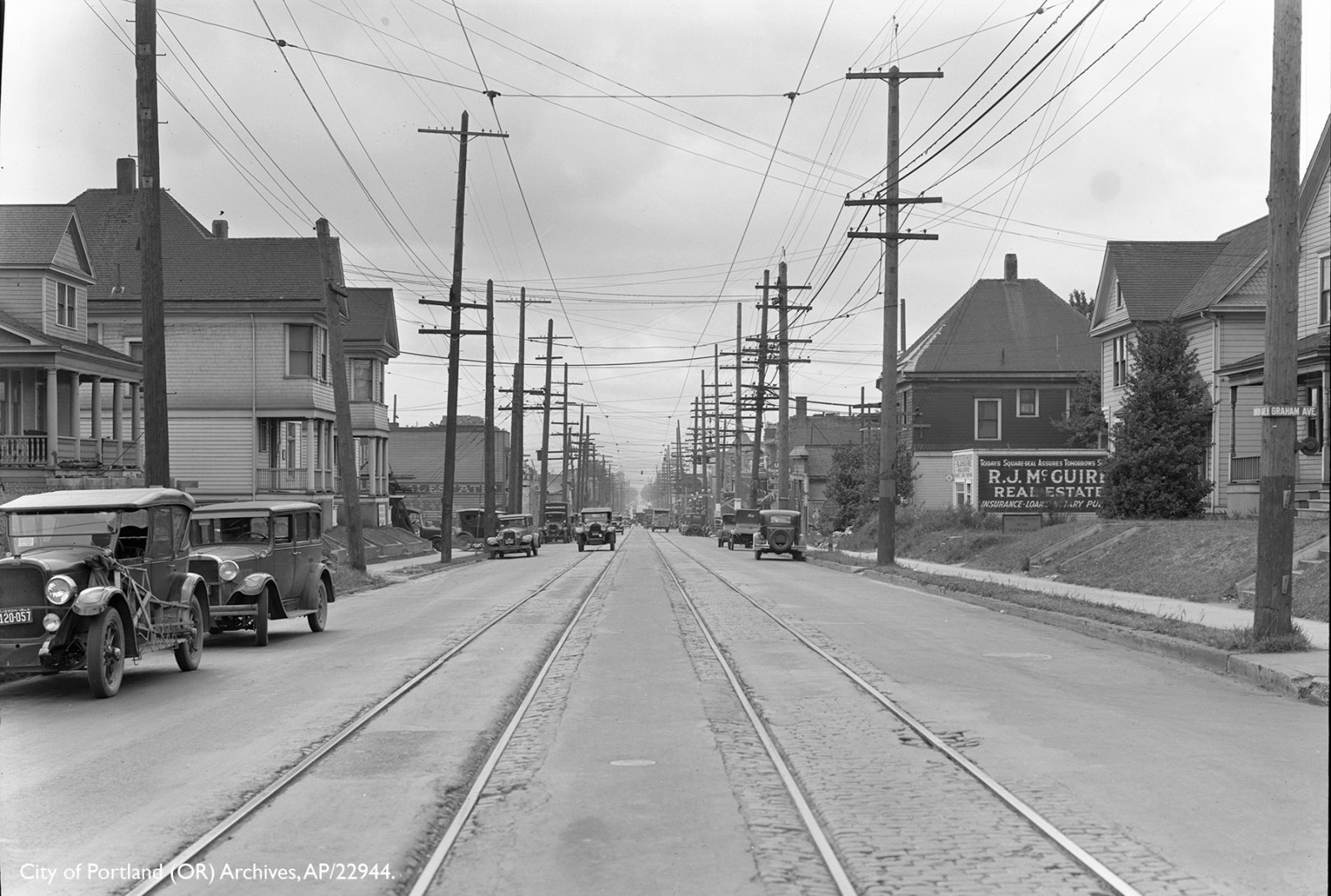 NE Union Ave and NE Graham Ave looking south, c1929..jpg