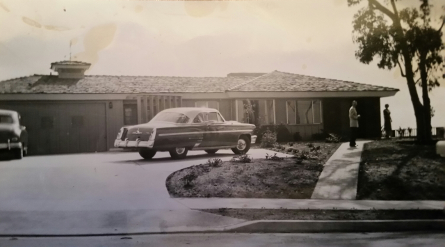 New two-tone Merc at new Hill Street house – 1954.jpg