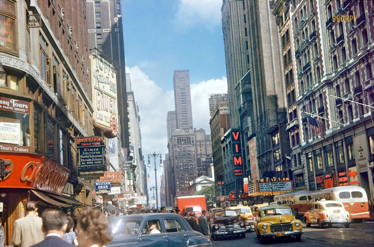 New York, 42nd Street 1949.jpg