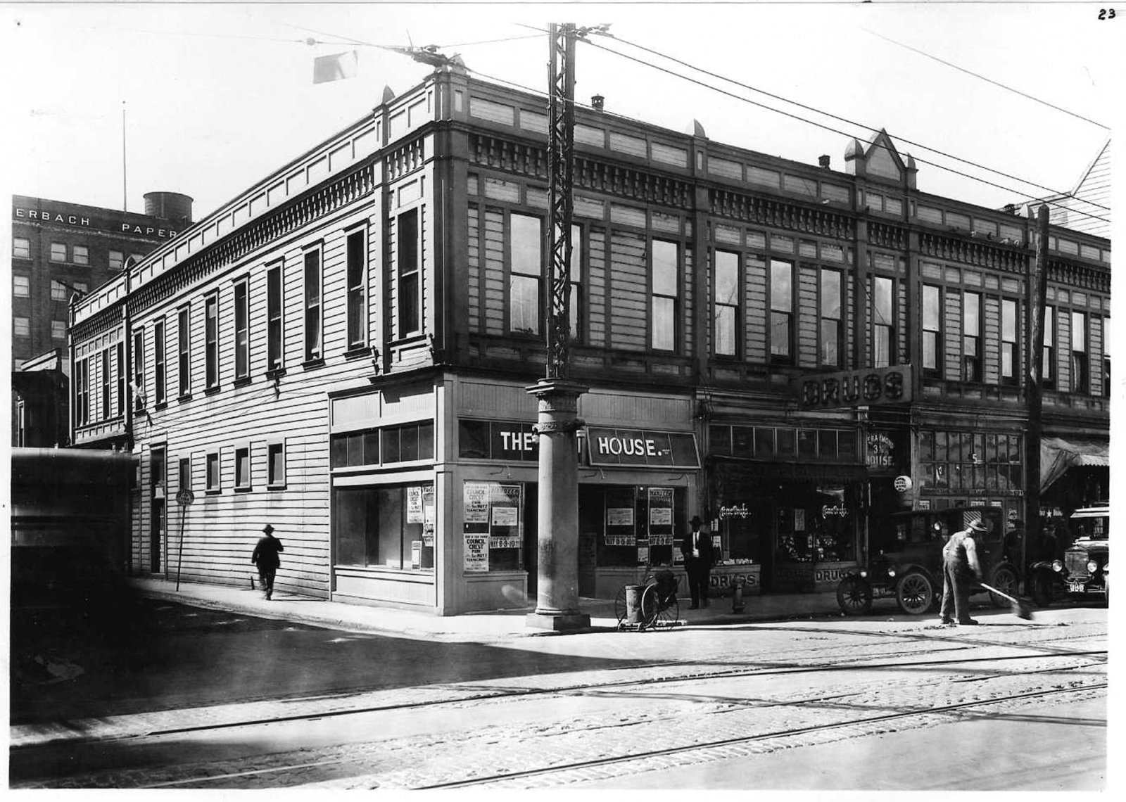 nw-corner-ankeny-and-third-c1927.jpg
