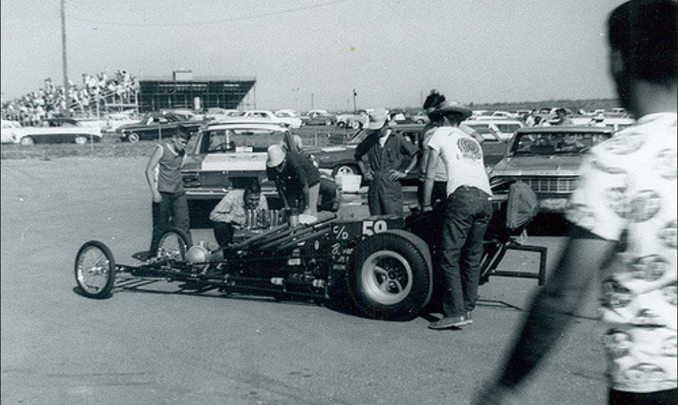 O.B. Barrett's smallblock Chevy CDragster.JPG