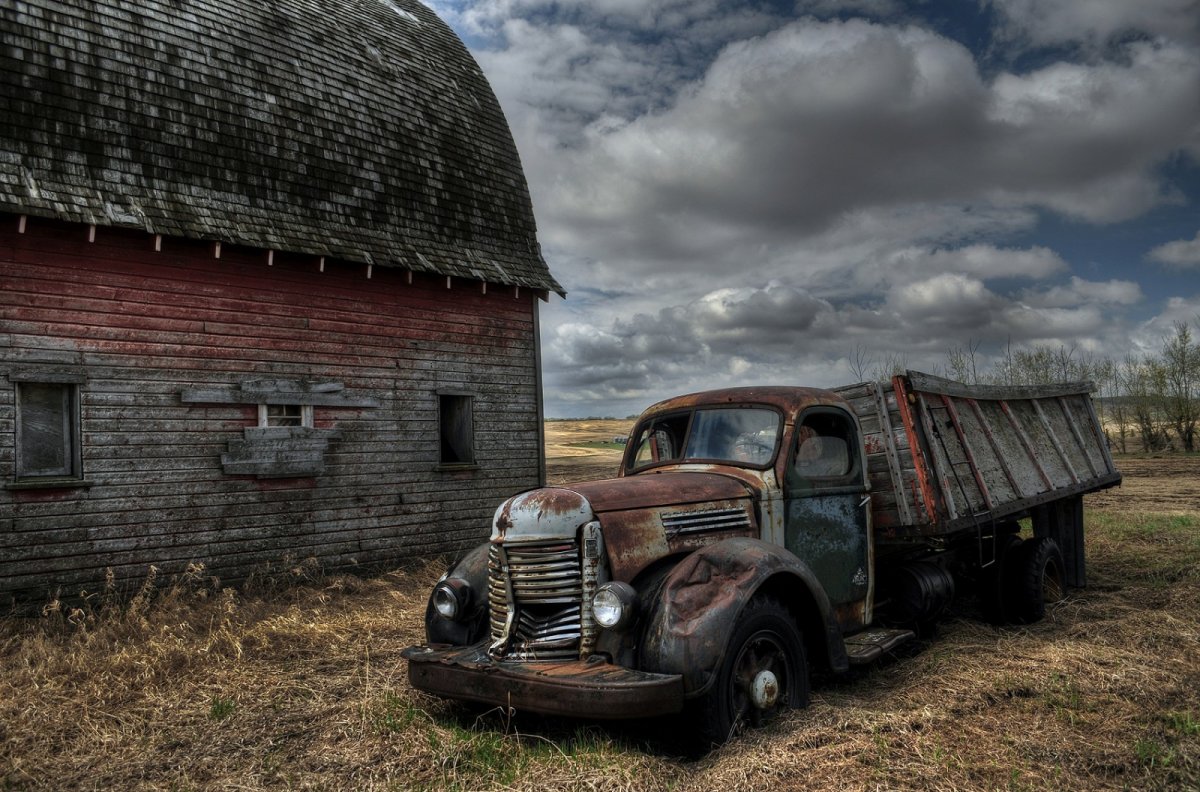 old_canada_abandoned_clouds_barn_bucket_nikon_rust-868631.jpg