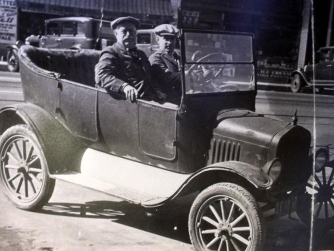 oldcar.jpg