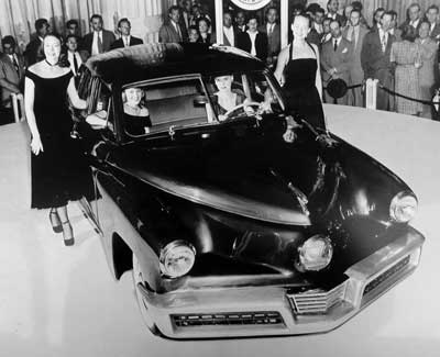 oo1947_tucker_dec_autoshow.jpg