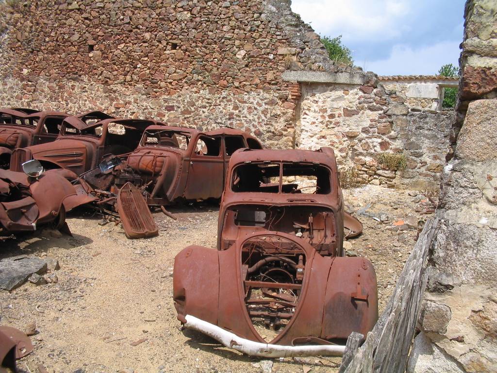 Oradour-sur-Glane-Cars-1263.jpeg