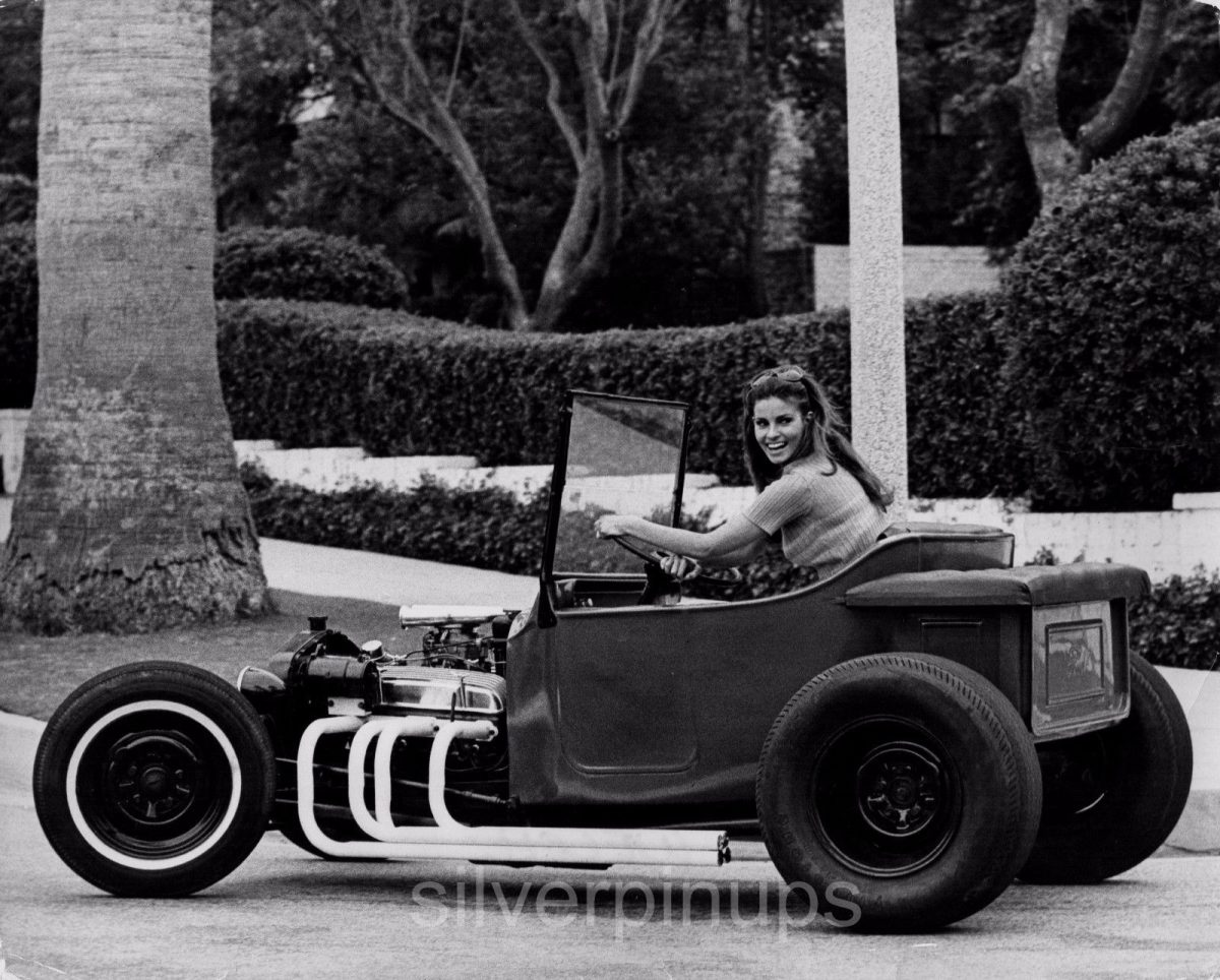 Orig-1969-RAQUEL-WELCH-Hot-Rod-Beauty..-CANDID-Press-Portrait-by-TERRY-ONEILL-1200x964.jpg