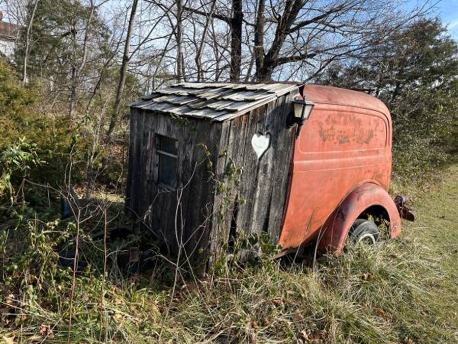 outhouse.jpg