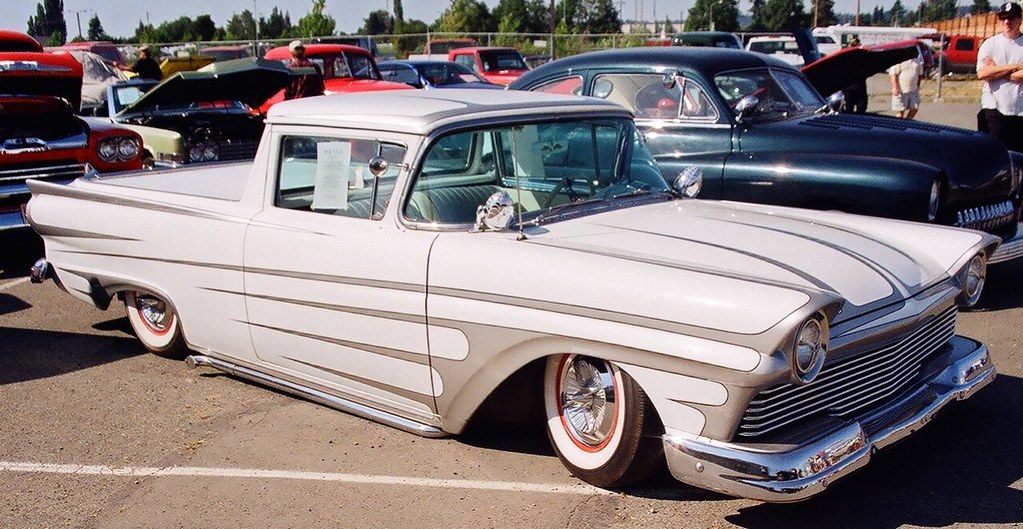 p 1 1 CUSTOM FORD (20).jpg