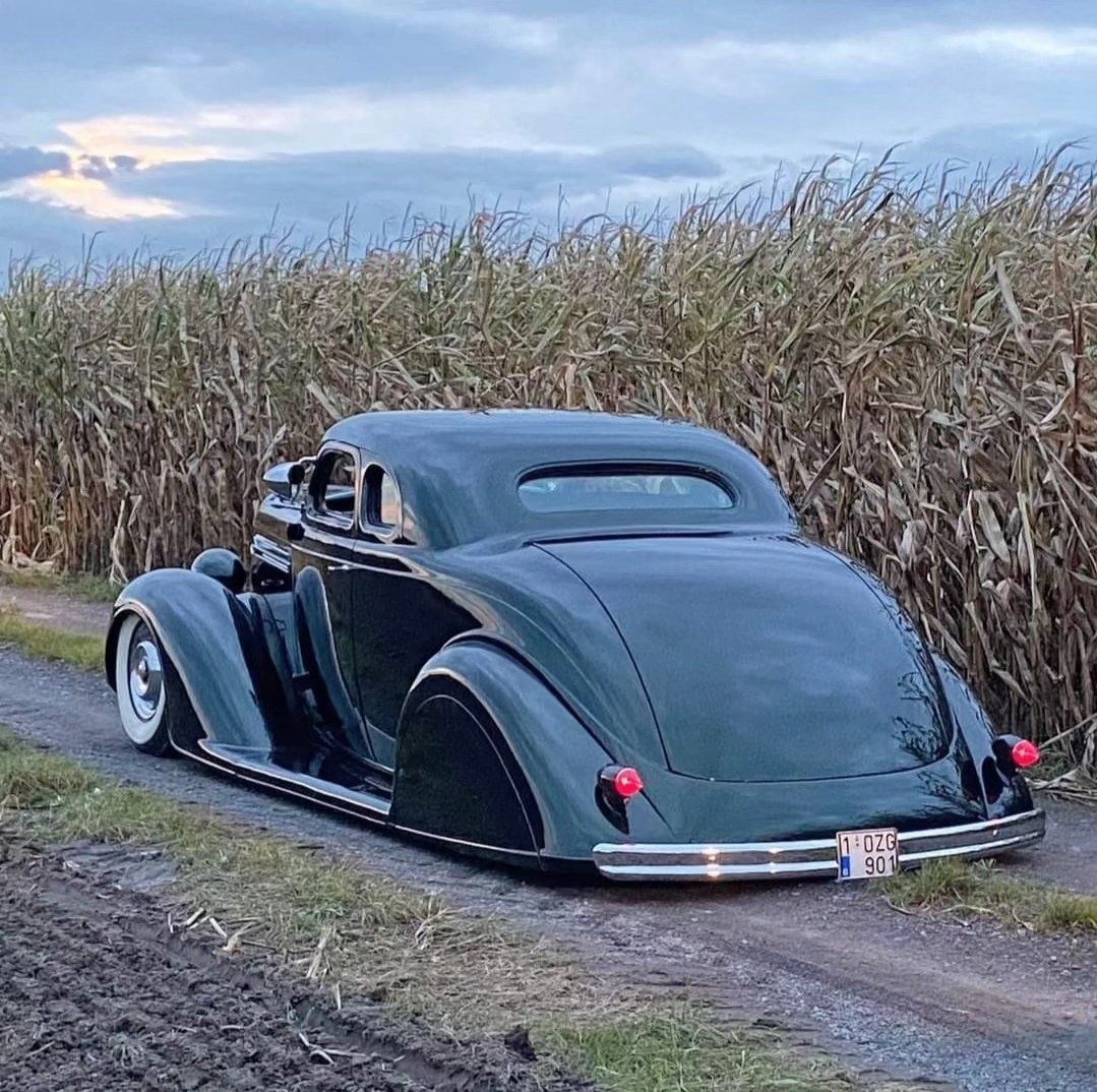 P 1 7-30 CUSTOM (109).jpg