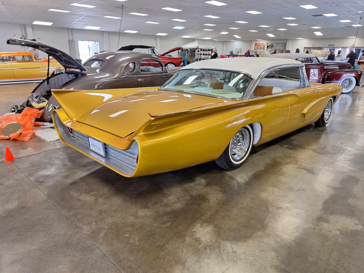 P 1 7-30 CUSTOM (3).jpg