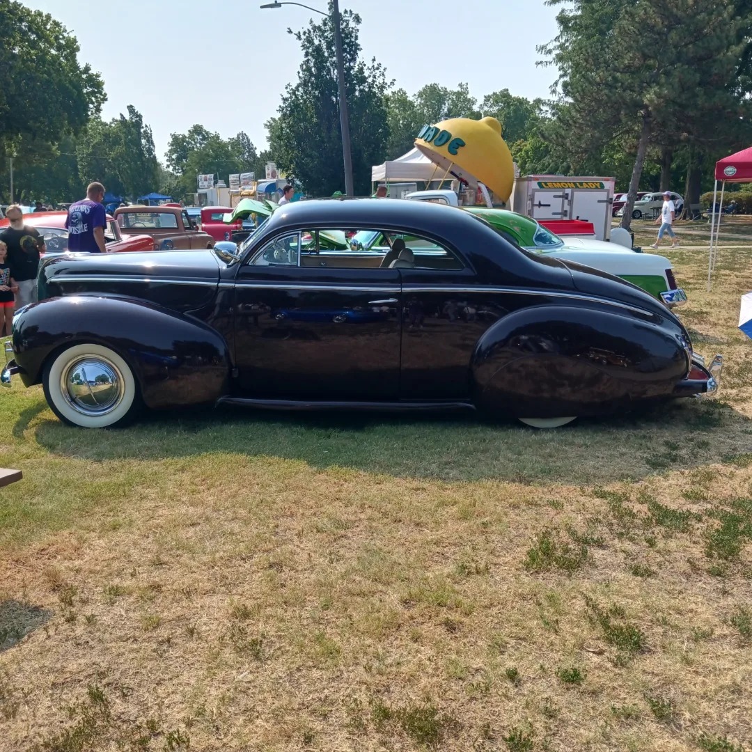 p 1 7-30 CUSTOM (33).jpg