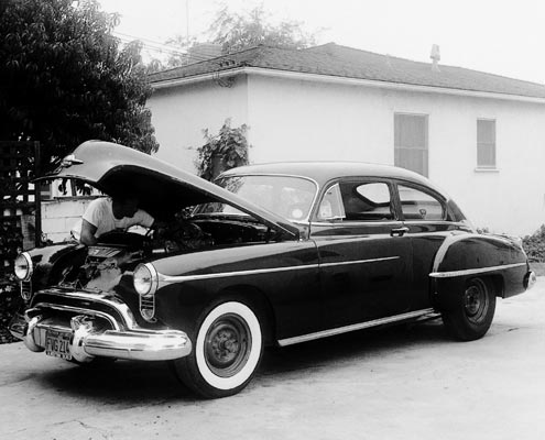 p153617_large+1950_oldsmobile_88_fastback+front_side_view.jpg